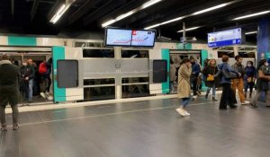 Grève dans les transports: pas de cohue à Gare de Lyon