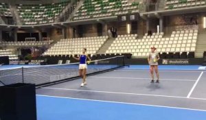 Alizé Cornet et Chloé Paquet ont gâté les petits espoirs du tennis