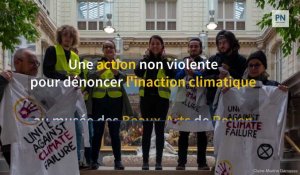 Action non violente pour dénoncer l'inaction climatique au musée des Beaux-Arts de Rouen