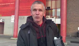 Football: Gautier Larsoneur arrête un penalty lors de la victoire de Valenciennes à Liège