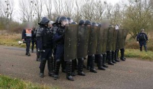 A Metz, les CRS se battent entre eux pour s'entraîner