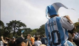 Qatar 2022: Les argentins de Buenos Aires regardent le match contre la Pologne