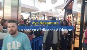 Aya Nakamura de passage dans la galerie marchande d'Auchan à Dieppe