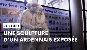 Présentation d'une sculpture d'Aristide Croisy au musée de l'Ardenne