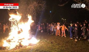 VIDÉO. Sarthe : la dame carnaval brûlée pour clôturer la journée de fête costumée à Précigné