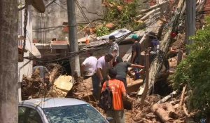 Brésil: les secours travaillent dans la zone la plus touchée par les inondations