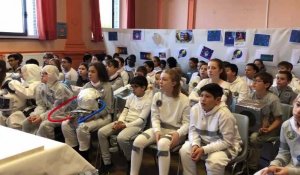 L’astronaute belge Franck De Winne a présenté son métier à des écoliers de Lodelinsart: ils étaient déguisés en cosmonautes pour l’occasion