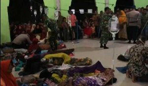 Indonésie: des réfugiés rohingyas reçoivent des soins médicaux après plusieurs semaines en mer