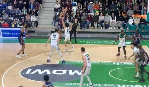 Basket : Victor Wembanyama en action lors du match contre Le Portel