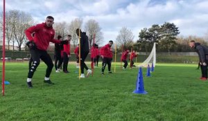 Football : dernier entraînement pour l'OSQ avant son 32e de finale de la Coupe de France à Belfort