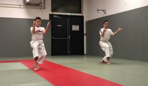 Clermont de l'Oise : Loucyane et Liam Grégoire, deux jeunes talents du karaté à l’entraînement