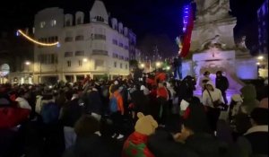 Scènes de joie place d'Erlon après la victoire du Maroc