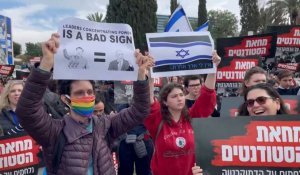 Des étudiants israéliens manifestent contre le nouveau gouvernement de Netanyahu
