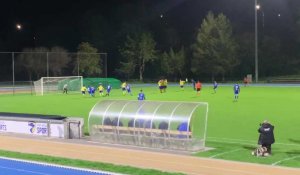 Football: grosse occasion de Diotallevi lors du match entre l'USGTH et Manage