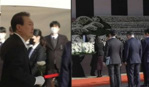 Le président sud-coréen visite le mémorial d'une bousculade mortelle pendant une fête de Halloween