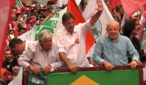 Brésil: dernier bain de foule pour Lula avant le second tour de la présidentielle