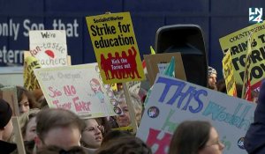 "Sauvez nos écoles": journée de grèves inédite depuis une décennie au Royaume-Uni