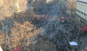 Retraites: les manifestants arrivent place de la République à Paris