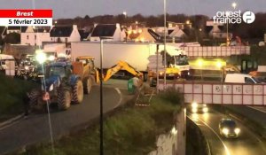 VIDÉO. La mobilisation des artisans des travaux publics ralentit la circulation à l’entrée de Brest 