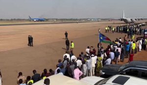 Soudan du Sud: l'avion du pape François atterrit à l'aéroport de Juba