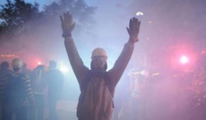 Les opposants du parc Gezi évacués sous les gaz lacrymogènes