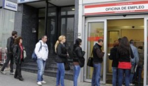 Plus d'un quart des Espagnols sont au chômage, un seuil historique