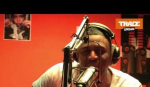 Exclu : Axel Tony interprète "Ma Reine" en direct des studios de TRACE FM en Martinique