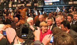 Allemagne: dernier jour de campagne pour Angela Merkel
