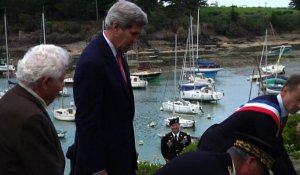 Kerry commémore la libération de Saint-Briac, son fief familial