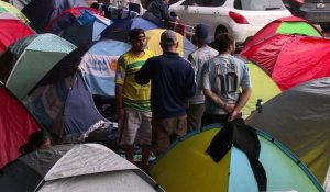 Mondial-2014: à Rio, les supporters argentins attendent la finale sous la pluie