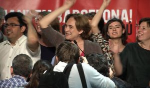 Espagne: les "indignés" aux portes du pouvoir à Madrid et Barcelone