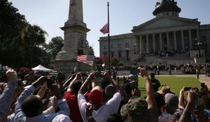 La Caroline du Sud retire son drapeau controversé après la tuerie de Charleston