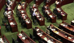 Hong Kong: le parlement rejette un projet de réforme électorale