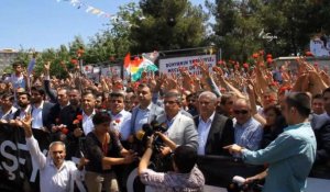 Turquie: marche pour la paix après l'attaque contre le HDP