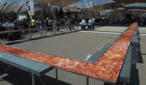 L'Italie bat le record de la plus longue pizza du monde: 1,5 km