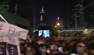 Les manifestants divisés dans une Hong Kong lassée
