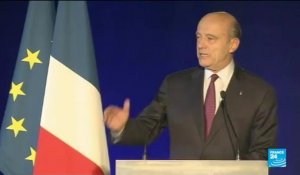 Alain Juppé hué, Nicolas Sarkozy acclamé lors d'un meeting à Bordeaux