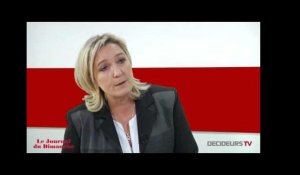 Marine Le Pen : "Valls accompagne la montée du FN"