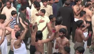 Pakistan: les chiites célèbrent l'Achoura sous haute protection