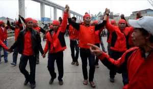 Les Indonésiens en grève pour réclamer leur part de croissance