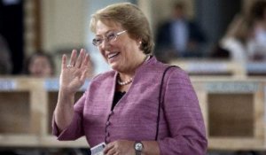 Michelle Bachelet largement en tête, mais contrainte à un second tour