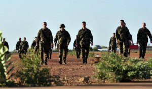 La France confirme qu'elle restera le gendarme du Sahel