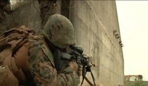 Exercice militaire : Marines et légionnaires en manœuvre