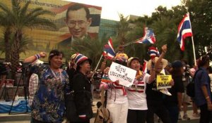 Thaïlande: le parti au pouvoir échappe à la dissolution