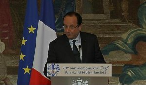 Hollande : Valls revenu d'Algérie "sain et sauf"