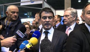 A Lille, Valls défend l'importance de la cybersécurité