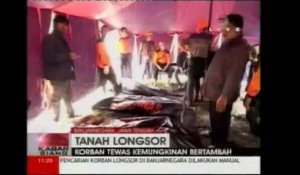 Plus de cent disparus dans un glissement de terrain en Indonésie