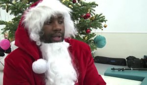 Teddy Riner joue les Pères Noël pour les enfants malades