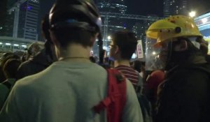 Heurts à Hong Kong entre manifestants et policiers