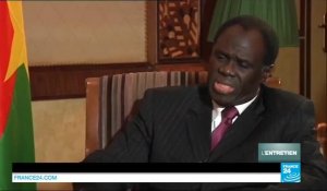 Vidéo : Michel Kafando promet des élections libres au Burkina Faso d'ici un an